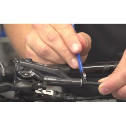 Замена/установка гидравлической тормозной ручки с последующей прокачкой