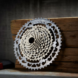 Кассета E*Thirteen Helix Race Cassette 9-52t 12-speed Grey FW2HRA-122