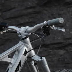 Руль Leatt 6.0 Handlebar Kit 35mm 38/9˚/800mm Silver 9025102130