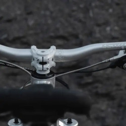 Руль Leatt 6.0 Handlebar Kit 35mm 23/9˚/800mm Silver 9025102120