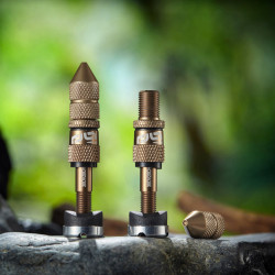 Ниппель бескамерный E*Thirteen Quickfill Gen2 16-24mm 2 шт. Schrader Bronze TR2UNA-129