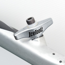 Инструмент для торцевания дисковых креплений рамы IceToolz E272 Shuriken 6-800064